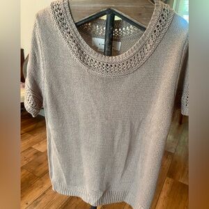 Anthropologie sweater T shirt size S